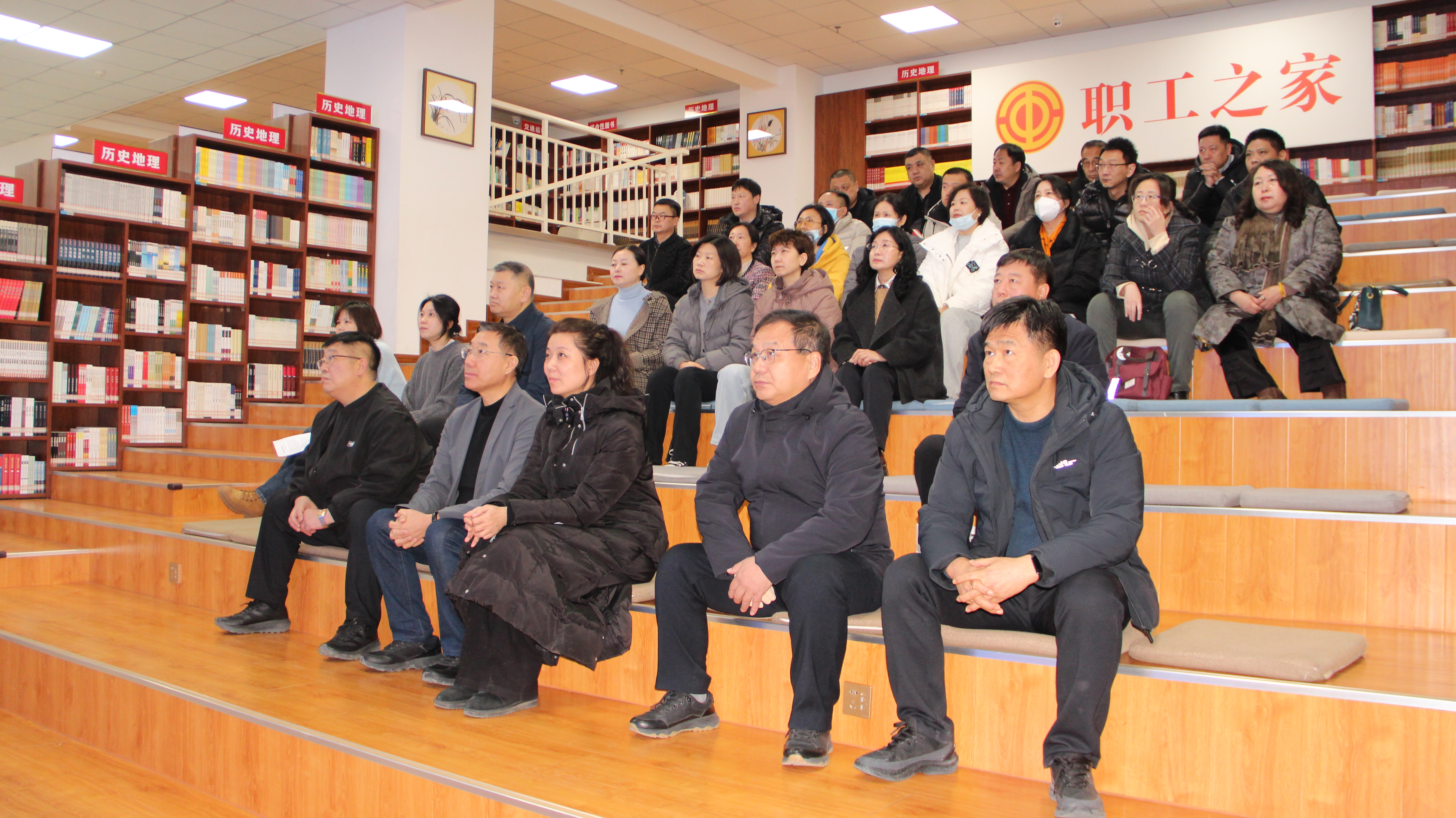 图为活动现场